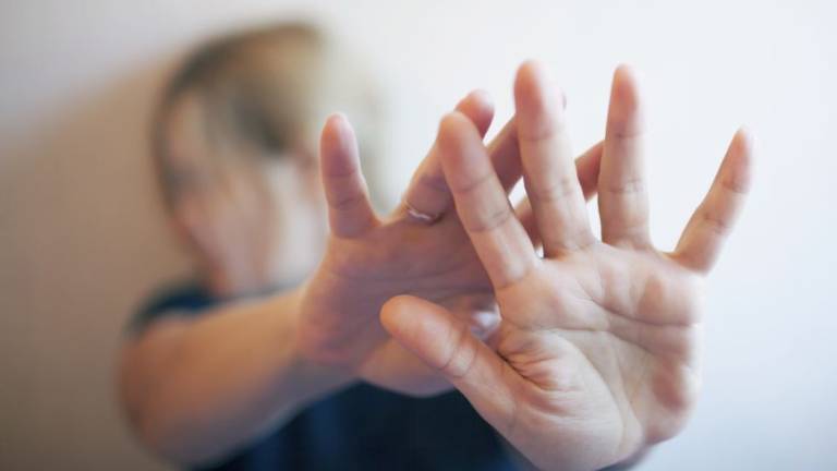 Rimini, genitori indagati per violenza sulla figlia Rimini, genitori indagati per violenza sulla figlia