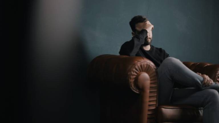Affetti collaterali, la posta del Cuore: il fidanzato preoccupato Affetti collaterali, la posta del Cuore: il fidanzato preoccupato