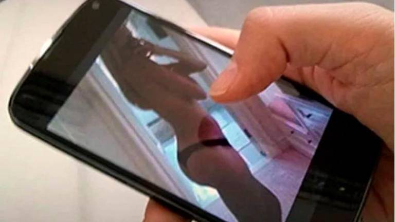 Cesena, mostrava agli alunni delle elementari i video hard girati col fidanzato: maestra licenziata anche dalla Cassazione