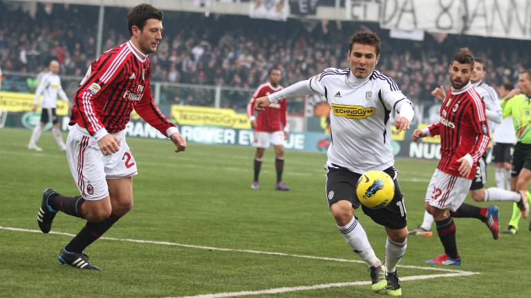 Amichevole di lusso per il Cesena che sabato 17 agosto ospita il Milan Amichevole di lusso per il Cesena che sabato 17 agosto ospita il Milan