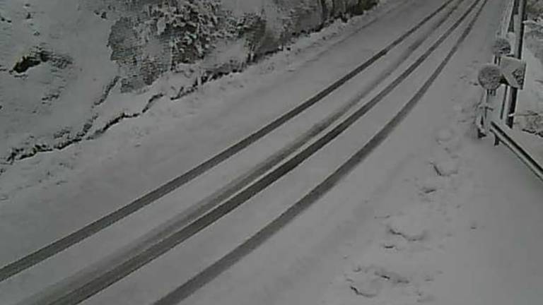 Neve sul Passo dei Mandrioli: Guidate con prudenza Neve sul Passo dei Mandrioli: Guidate con prudenza
