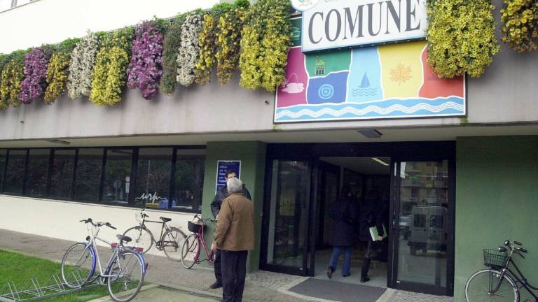 Muore tredicenne, lutto cittadino a Bellaria Muore tredicenne, lutto cittadino a Bellaria