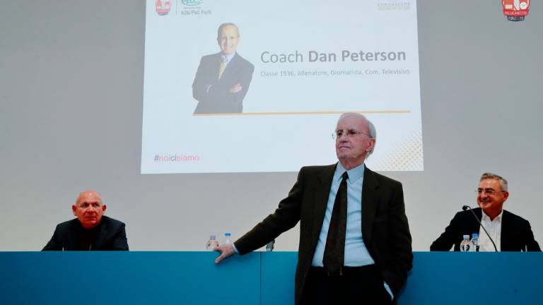 Basket, Amici sportivi... Il grande Dan Peterson ospite dell'Unieuro Forlì Basket, Amici sportivi... Il grande Dan Peterson ospite dell'Unieuro Forlì