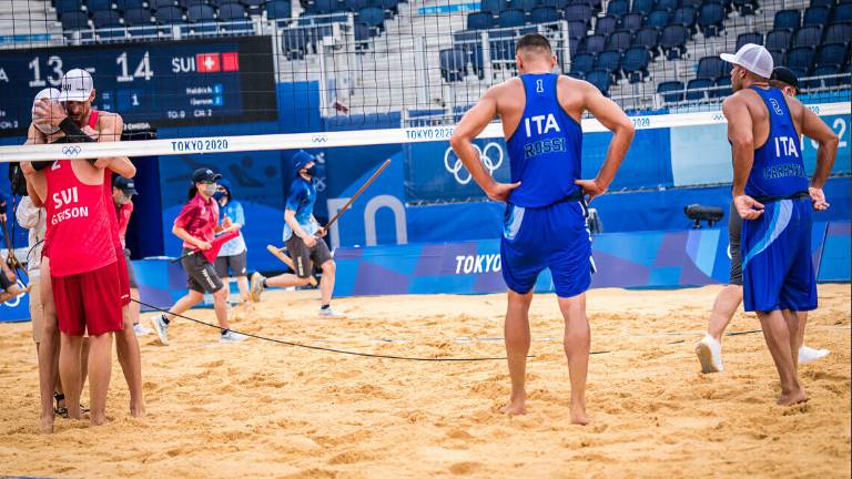 Olimpiadi, Beach Volley: Enrico Rossi e Adrian Carambula eliminati Olimpiadi, Beach Volley: Enrico Rossi e Adrian Carambula eliminati