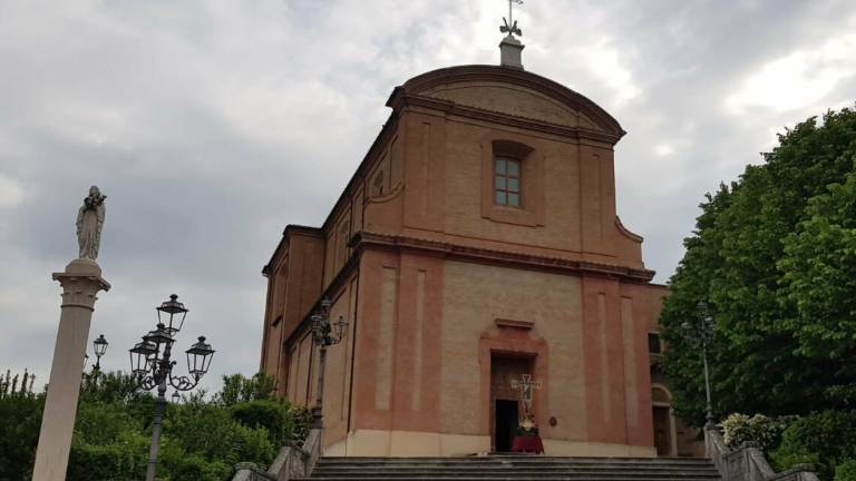 Longiano, festa del miracolo in solitaria: non avveniva da 100 anni Longiano, festa del miracolo in solitaria: non avveniva da 100 anni