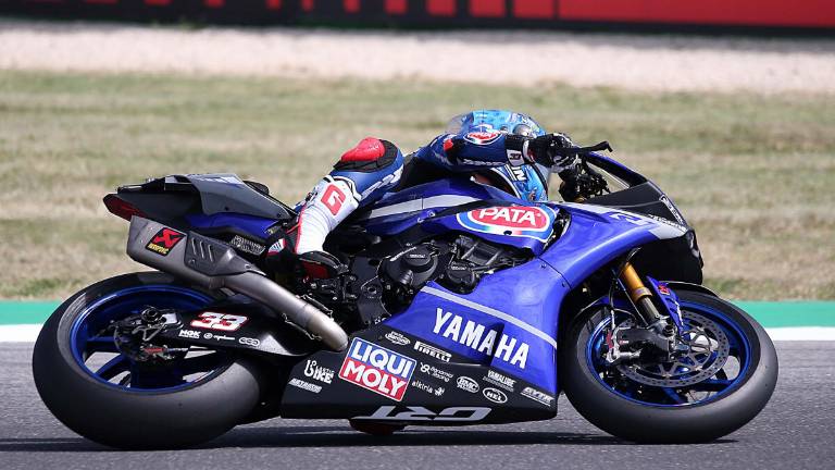Superbike, a Misano Rea vince gara-1 nonostante la grandine Superbike, a Misano Rea vince gara-1 nonostante la grandine