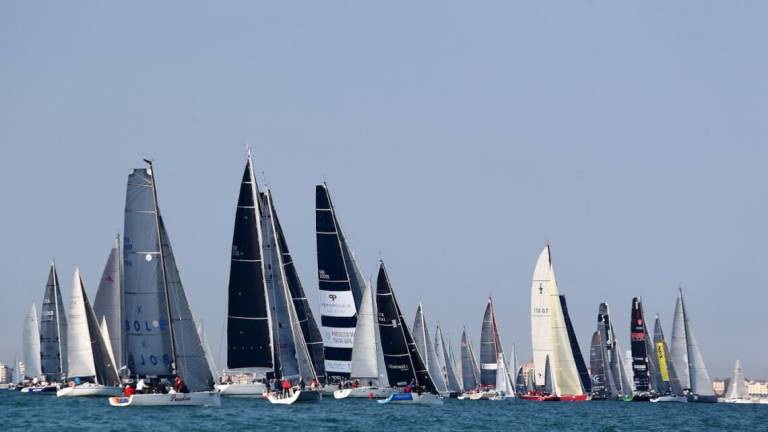 Vela, Venezia alla Romagna: «Organizziamo insieme una regata» Vela, Venezia alla Romagna: «Organizziamo insieme una regata»