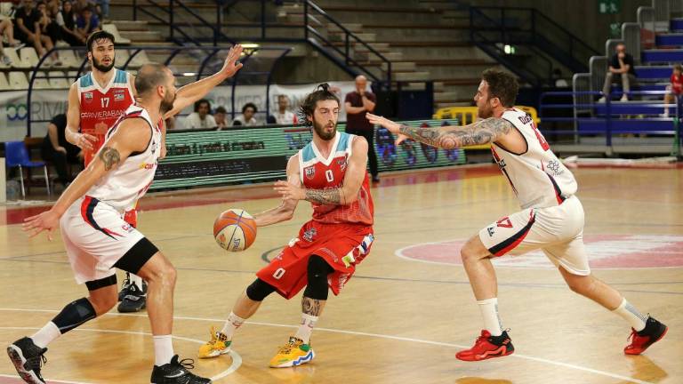 Basket B play-off, la fotogallery di RivieraBanca-Taranto 83-67 Basket B play-off, la fotogallery di RivieraBanca-Taranto 83-67