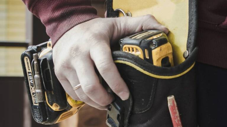 Lugo, falsi tecnici di Hera in azione chiedono l'oro agli anziani: Non fateli entrare in casa Lugo, falsi tecnici di Hera in azione chiedono l'oro agli anziani: Non fateli entrare in casa