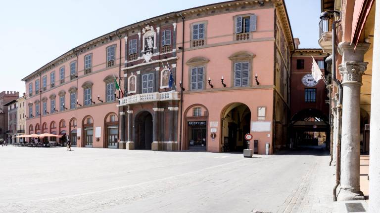 Il Comune di Imola FOTO MMPH Il Comune di Imola FOTO MMPH