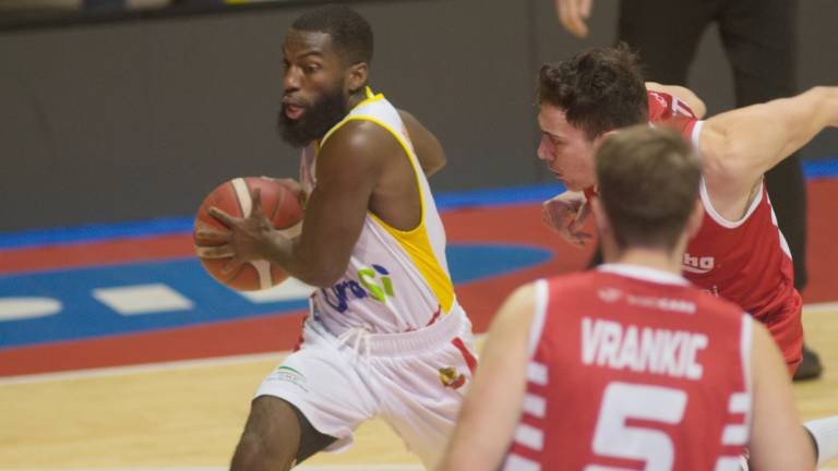 Basket A2, OraSì: la fiamma della speranza è accesa Basket A2, OraSì: la fiamma della speranza è accesa