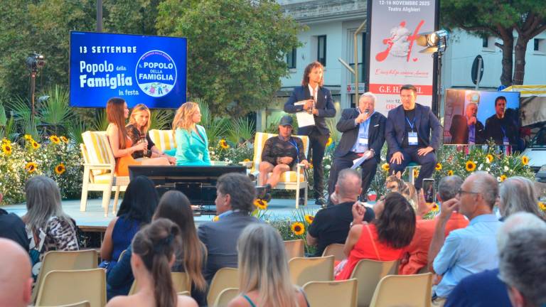 A Marina di Ravenna la festa nazionale del Popolo della Famiglia, fra vip e militanti A Marina di Ravenna la festa nazionale del Popolo della Famiglia, fra vip e militanti