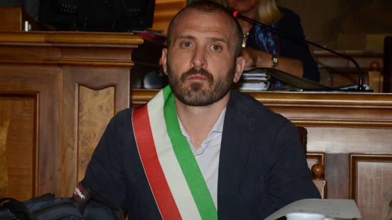 Elezioni, a Santa Sofia unanimità per Valbonesi confermato sindaco col 92% Elezioni, a Santa Sofia unanimità per Valbonesi confermato sindaco col 92%
