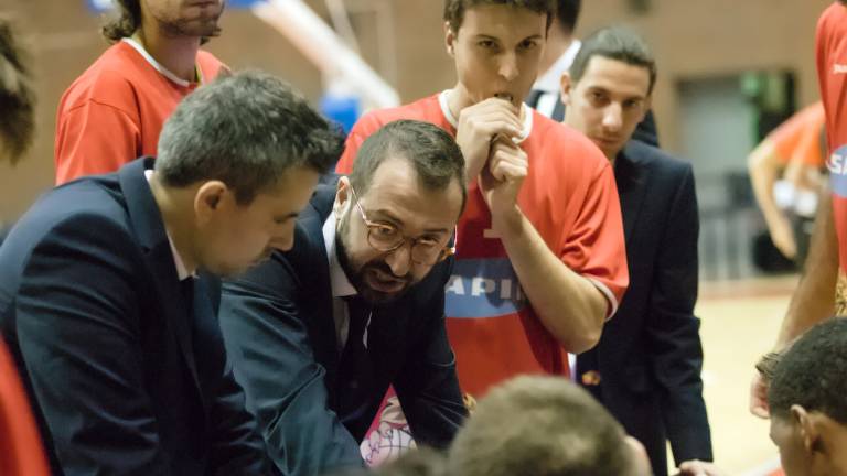 Basket A2, OraSì Ravenna verso Latina: in panchina si rivede Lotesoriere Basket A2, OraSì Ravenna verso Latina: in panchina si rivede Lotesoriere