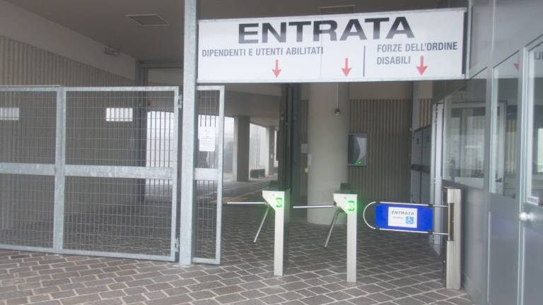 Ravenna, il virus arriva in tribunale. Contagiata dipendente, tecnico in quarantena Ravenna, il virus arriva in tribunale. Contagiata dipendente, tecnico in quarantena