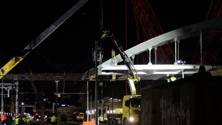 Ravenna, posizionato lo scheletro del nuovo ponte Teodorico VIDEO Ravenna, posizionato lo scheletro del nuovo ponte Teodorico VIDEO