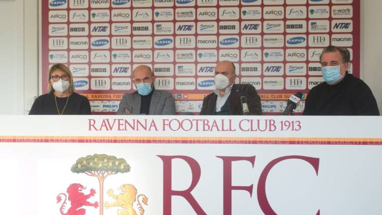 Calcio C, il Ravenna annuncia: Denuncia contro ignoti - Video Calcio C, il Ravenna annuncia: Denuncia contro ignoti - Video