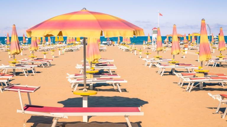 Spiagge, balneari col fiato sospeso aspettando la commissione del Senato Spiagge, balneari col fiato sospeso aspettando la commissione del Senato