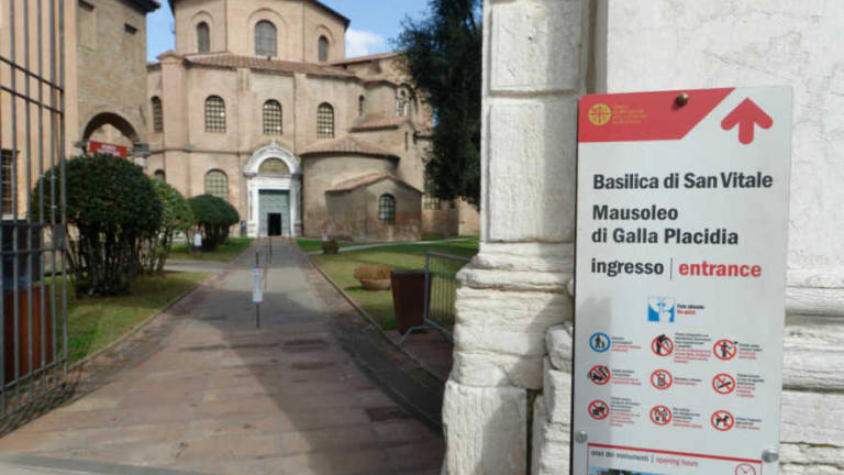 Ravenna, riaprono i monumenti. Ma i turisti in giro sono pochi Ravenna, riaprono i monumenti. Ma i turisti in giro sono pochi