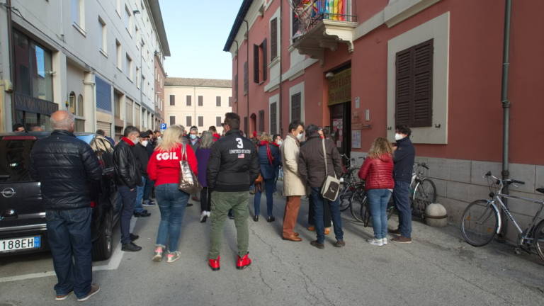 Ravenna, presidiate nella notte le sedi della Cgil Ravenna, presidiate nella notte le sedi della Cgil