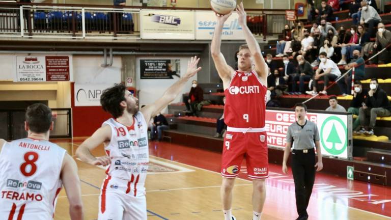 Basket B, Andrea Costa: spirito da play-off Basket B, Andrea Costa: spirito da play-off