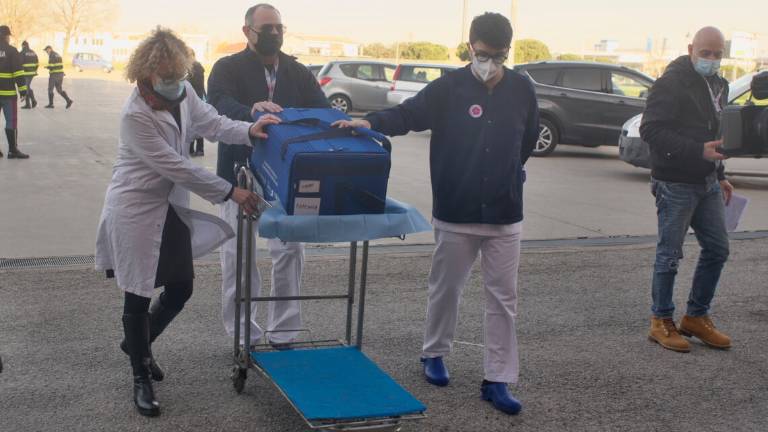 Vaccini, in Romagna somministrate 28mila dosi Vaccini, in Romagna somministrate 28mila dosi