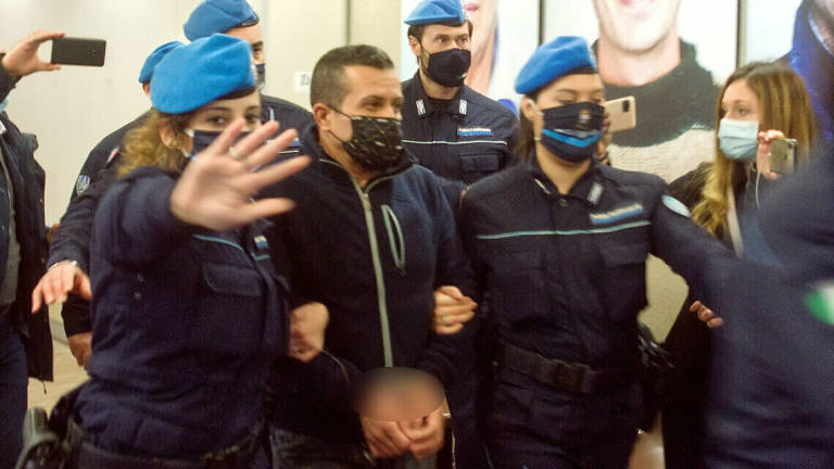 Delitto di Faenza, Nanni rinuncia all'eredità di Ilenia Delitto di Faenza, Nanni rinuncia all'eredità di Ilenia