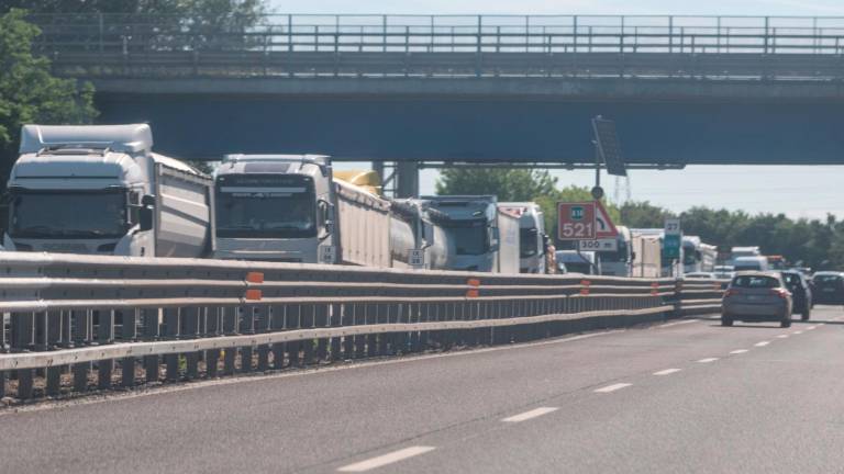 Ravenna, incidente e A14 dir chiusa per un’ora tra Fornace Zarattini e Bagnacavallo - Gallery Ravenna, incidente e A14 dir chiusa per un’ora tra Fornace Zarattini e Bagnacavallo - Gallery