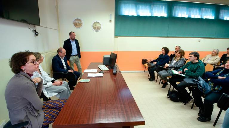Lugo, “l’umanizzazione dell’ospedale è un aspetto cruciale”: inaugurata la nuova sala d’attesa di Anestesia e Rianimazione - Gallery Lugo, “l’umanizzazione dell’ospedale è un aspetto cruciale”: inaugurata la nuova sala d’attesa di Anestesia e Rianimazione - Gallery
