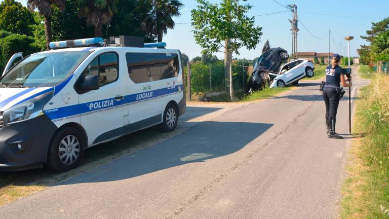 Massa Lombarda, incidente e paurosa carambola: madre e figlia all’ospedale - Gallery Massa Lombarda, incidente e paurosa carambola: madre e figlia all’ospedale - Gallery