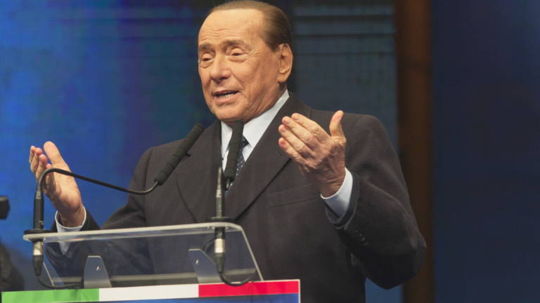 Quirinale. Bonaccini boccia Berlusconi Quirinale. Bonaccini boccia Berlusconi