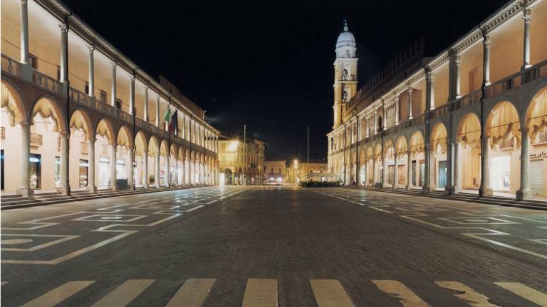 Faenza, luci spente: il Comune pensa al dietrofront Faenza, luci spente: il Comune pensa al dietrofront
