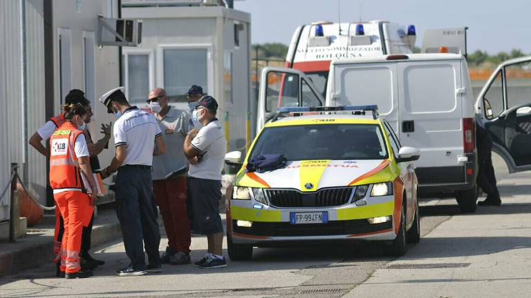 Ravenna, trovato in mare il corpo senza vita di un uomo Ravenna, trovato in mare il corpo senza vita di un uomo