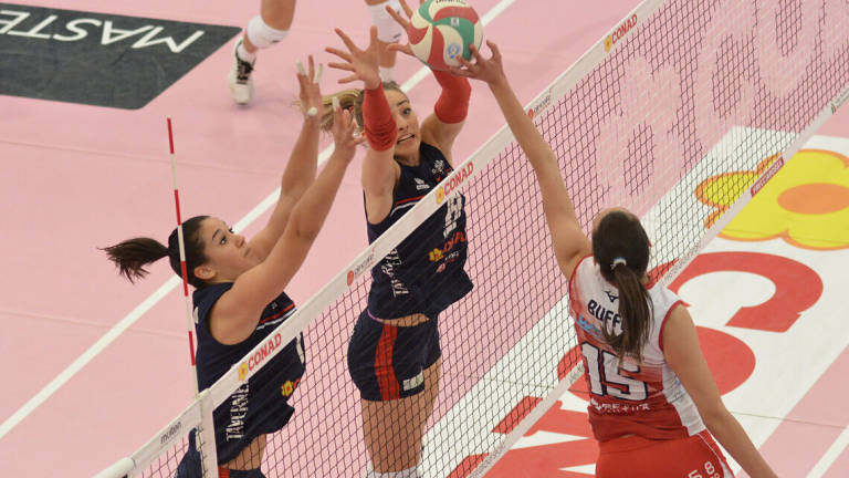 Volley A2 donne play-off, tie-break fatale per la Conad con Pinerolo Volley A2 donne play-off, tie-break fatale per la Conad con Pinerolo