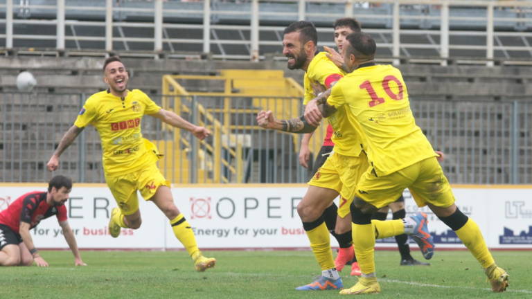 Calcio D, Gadda: A Ravenna vedo volti più sorridenti rispetto a quando sono arrivato - Gallery Calcio D, Gadda: A Ravenna vedo volti più sorridenti rispetto a quando sono arrivato - Gallery