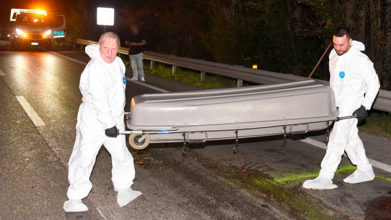Igea Marina, accosta e attraversa la strada: travolto e ucciso dalle auto un noto commercialista Igea Marina, accosta e attraversa la strada: travolto e ucciso dalle auto un noto commercialista