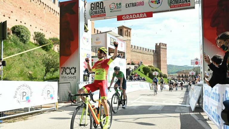 Ciclismo, Romano primo leader del Giro di Romagna per Dante Alighieri Ciclismo, Romano primo leader del Giro di Romagna per Dante Alighieri