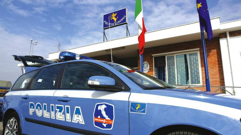 A14, l’entrata di Cesena aperta solo ai mezzi leggeri ma chiuderà alle 19, sulla diramazione Ravenna chiusi gli svincoli di Cotignola e Lugo A14, l’entrata di Cesena aperta solo ai mezzi leggeri ma chiuderà alle 19, sulla diramazione Ravenna chiusi gli svincoli di Cotignola e Lugo