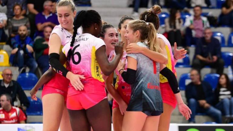 Volley donne, la Omag e i dubbi verso il salto in A1 Volley donne, la Omag e i dubbi verso il salto in A1