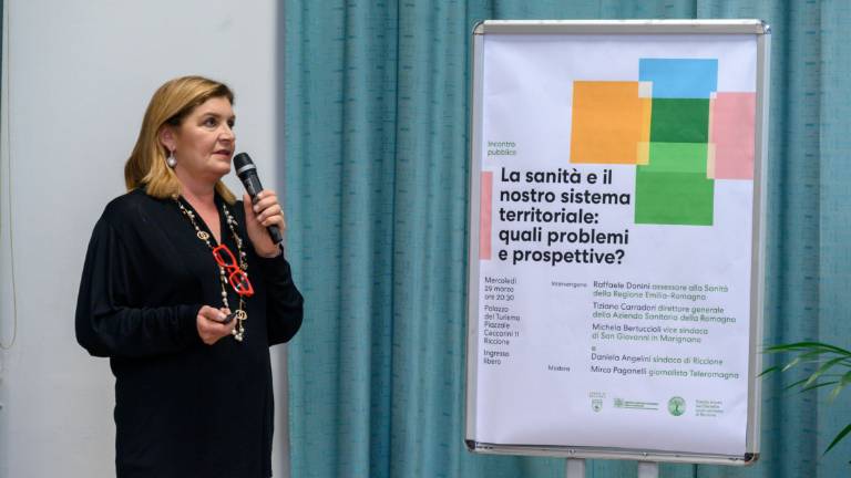 Sanità. Donini: problemi ma ce la faremo. Carradori: mancano i medici Sanità. Donini: problemi ma ce la faremo. Carradori: mancano i medici