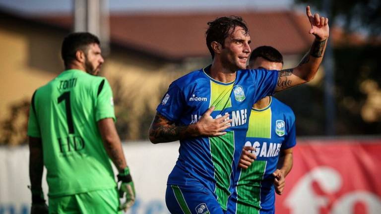Calcio C, che brutto Ravenna: la Feralpi passeggia (3-0) Calcio C, che brutto Ravenna: la Feralpi passeggia (3-0)