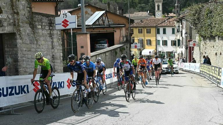 Ciclismo: Giro di Romagna, seconda tappa allo spagnolo Juan Ayuso Ciclismo: Giro di Romagna, seconda tappa allo spagnolo Juan Ayuso