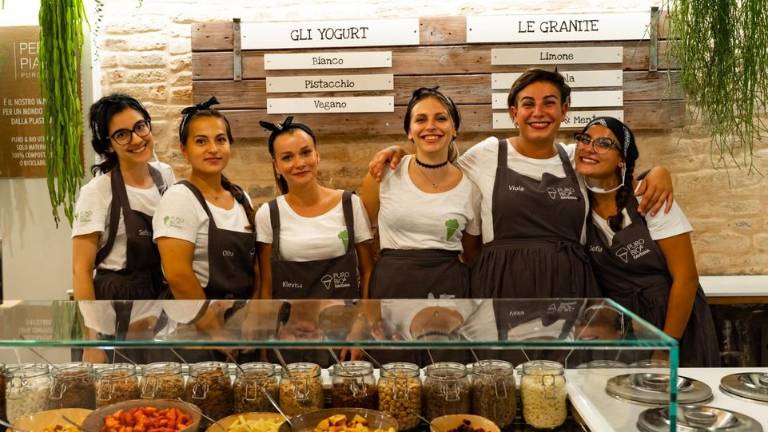 Ravenna, bar gelateria offre 500 caffè contro l'ansia da covid Ravenna, bar gelateria offre 500 caffè contro l'ansia da covid