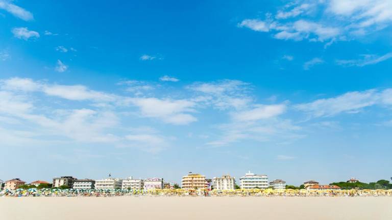 Riccione. Un terzo degli alberghi non aprirà. Tanti solo in giugno Riccione. Un terzo degli alberghi non aprirà. Tanti solo in giugno