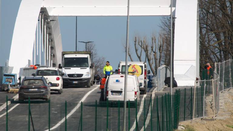 Ravenna, riapre il ponte Teodorico. Torna la ztl in via Di Roma Ravenna, riapre il ponte Teodorico. Torna la ztl in via Di Roma