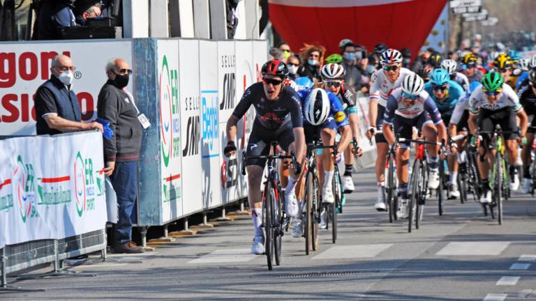 Ciclismo, la Coppi e Bartali 2023 parte da Riccione Ciclismo, la Coppi e Bartali 2023 parte da Riccione