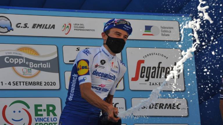 Ciclismo Coppi e Bartali, la Riccione-Sogliano ad Andrea Bagioli Ciclismo Coppi e Bartali, la Riccione-Sogliano ad Andrea Bagioli