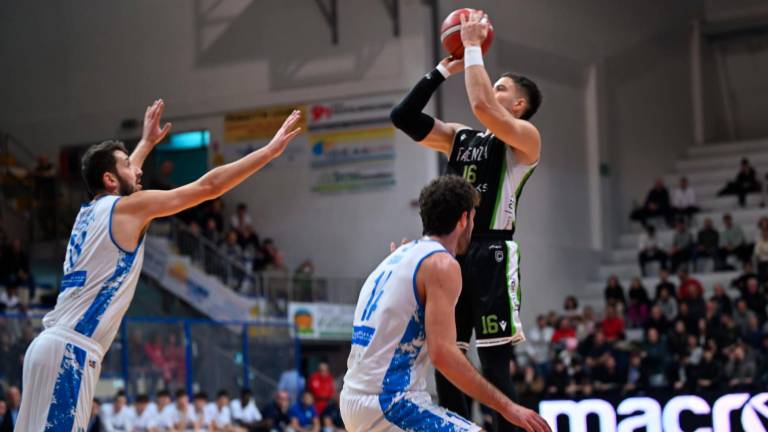 Faenza ringrazia l’ex Aromando per la vittoria (e promozione in A2) di Mestre Faenza ringrazia l’ex Aromando per la vittoria (e promozione in A2) di Mestre