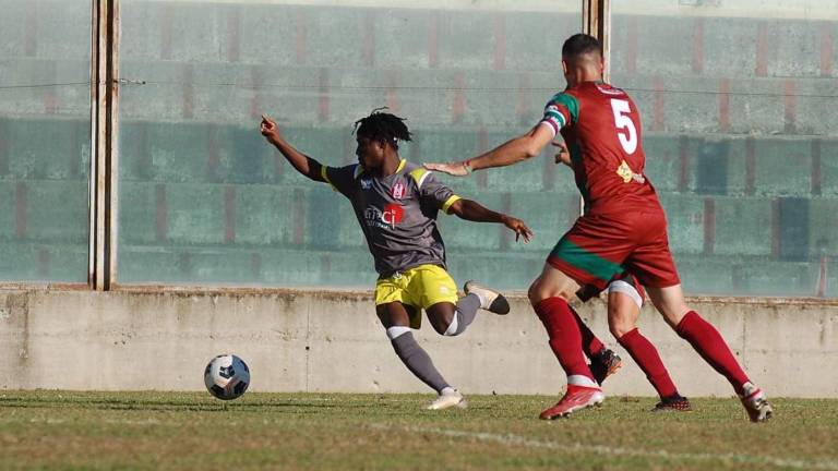 Calcio D, Ravenna: dal Rende ecco il centrocampista ghanese Moses Abbey Calcio D, Ravenna: dal Rende ecco il centrocampista ghanese Moses Abbey