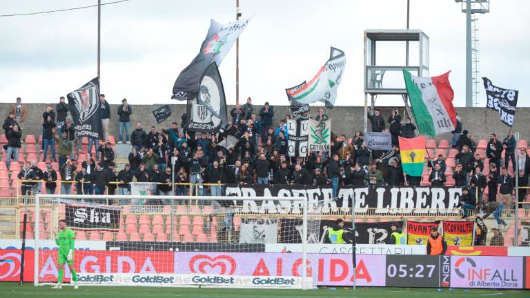 Erano 228 i tifosi del Cesena presenti allo stadio Ceravolo di Catanzaro Erano 228 i tifosi del Cesena presenti allo stadio Ceravolo di Catanzaro
